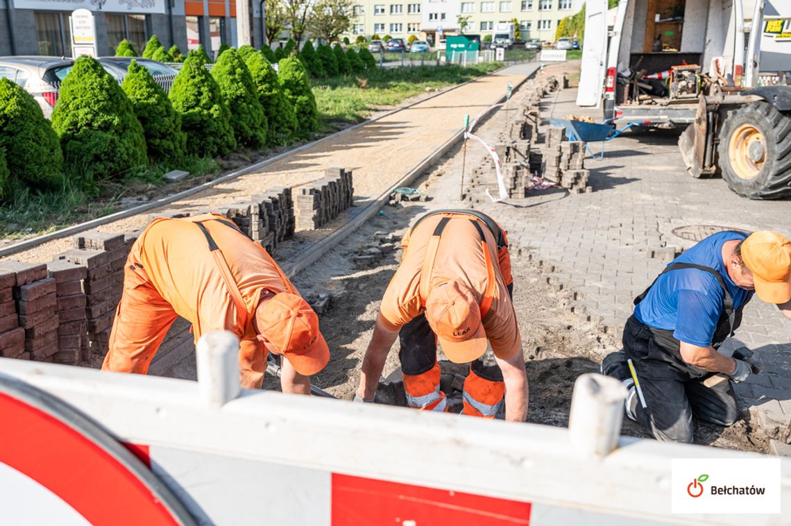 W Bełchatowie przybywa nowych chodników.